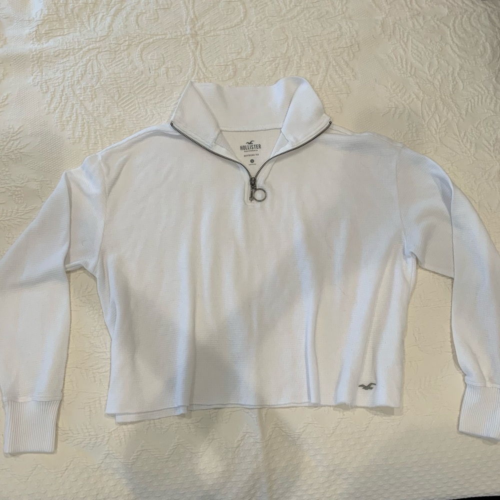 White Hollister cotton zip-up long sleeve shirt!